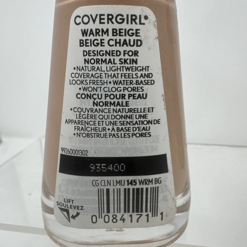 5 Covergirl Clean Liquid Foundation For Normal Skin # 145 Warm Nude